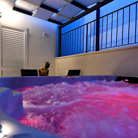 Jacuzzi Apartment Minnie Ragusa Esterno foto