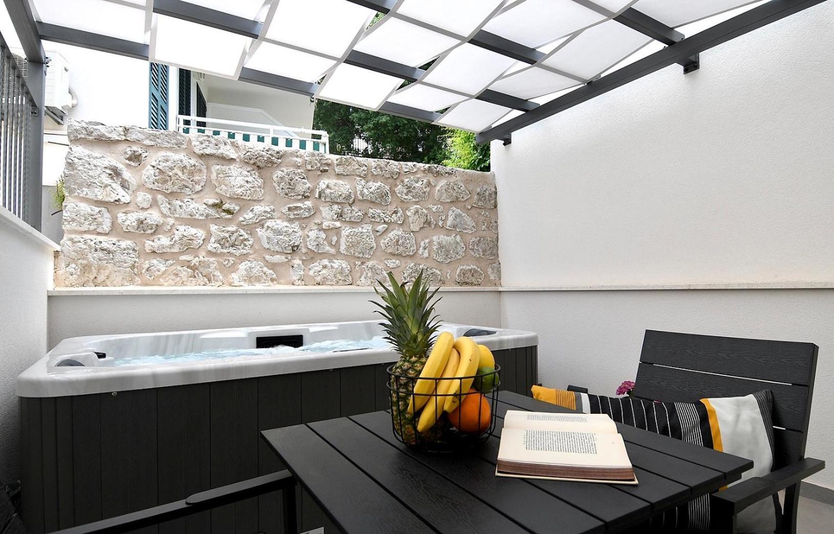 Jacuzzi Apartment Minnie Ragusa Esterno foto